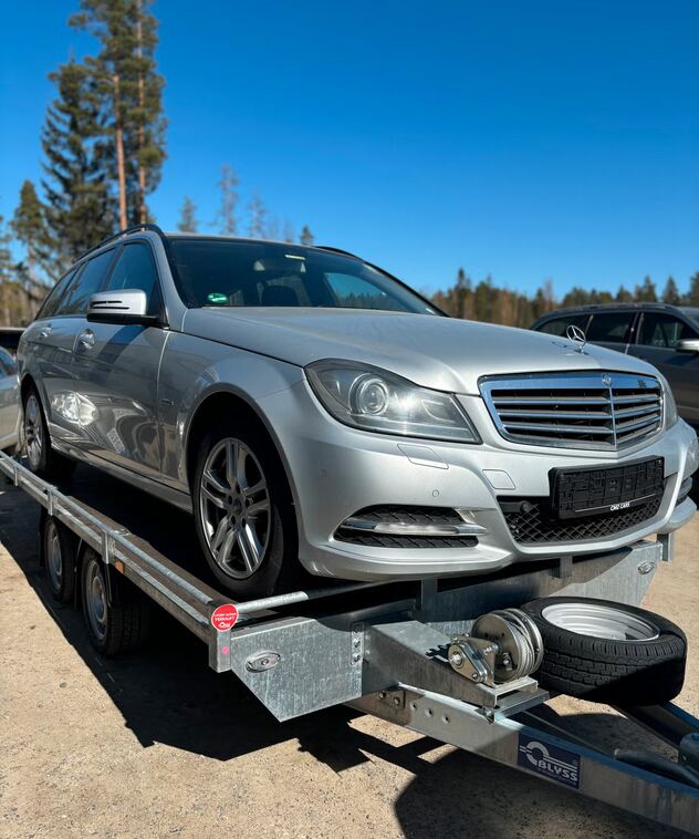 Mercedes C 220 CDI W204 Facelift – Vm. 2011 – myydään osina